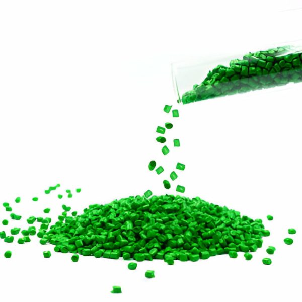 Green compound granules of polyethylene 0035 with a test tube